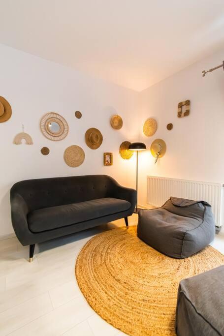 Arte - 2 Bedroom Apartment Near Coresi Mall With Free Parking Braşov Eksteriør billede